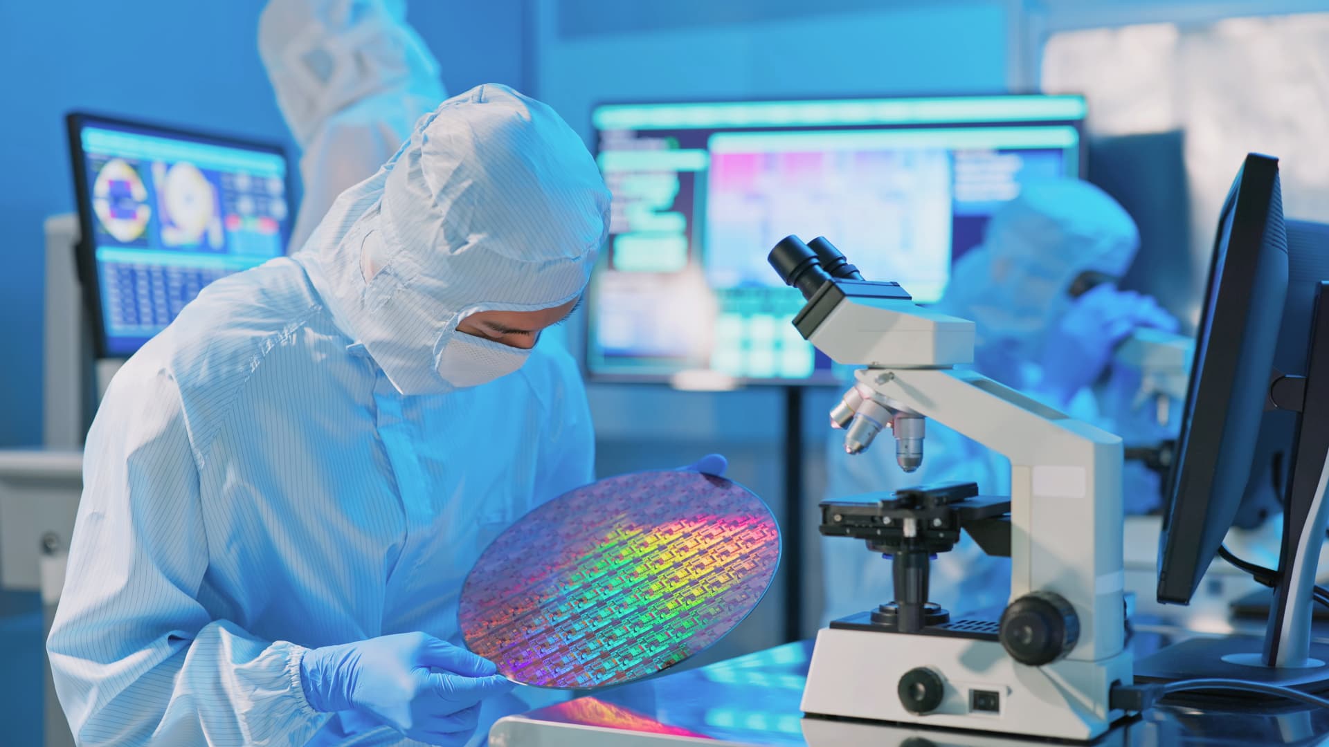 Clean corridor of semiconductor manufacturing equipment in a modern fab facility